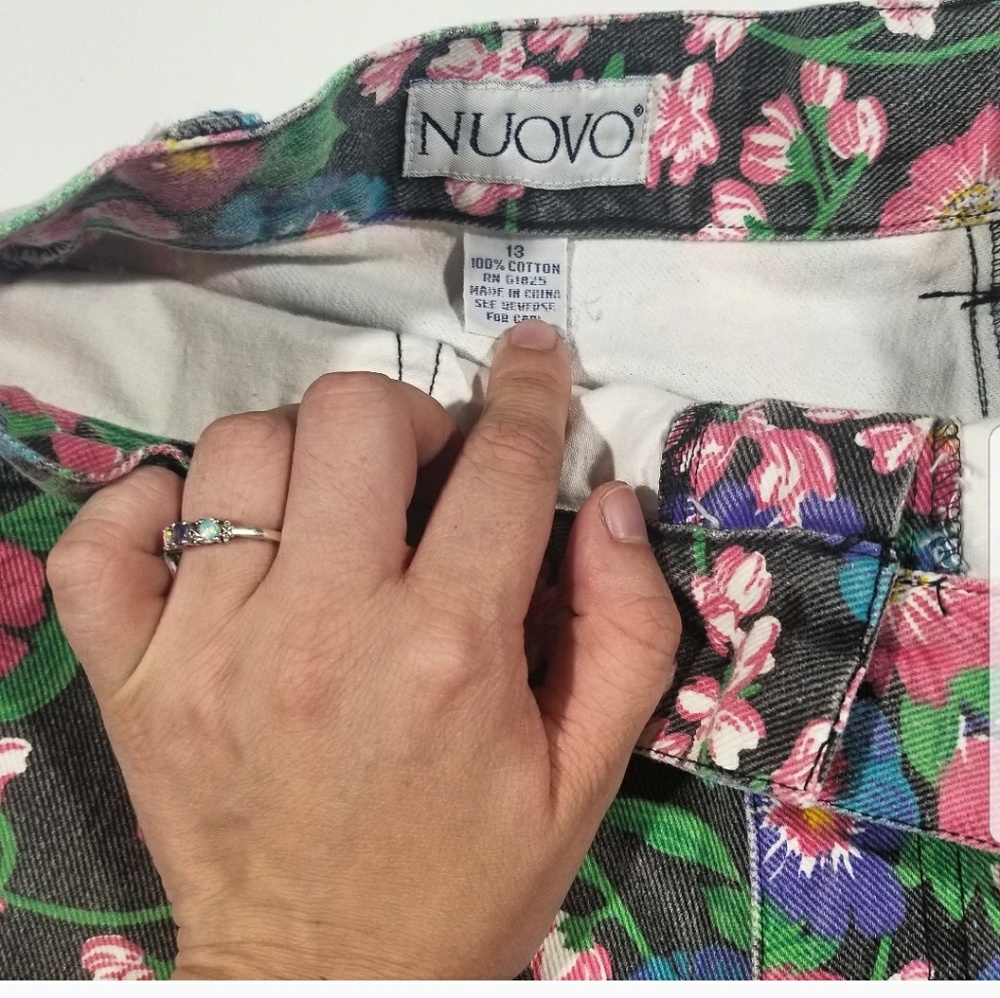 VTG 80s 90s Super High Waisted Floral Denim Shorts - Picture 4 of 5